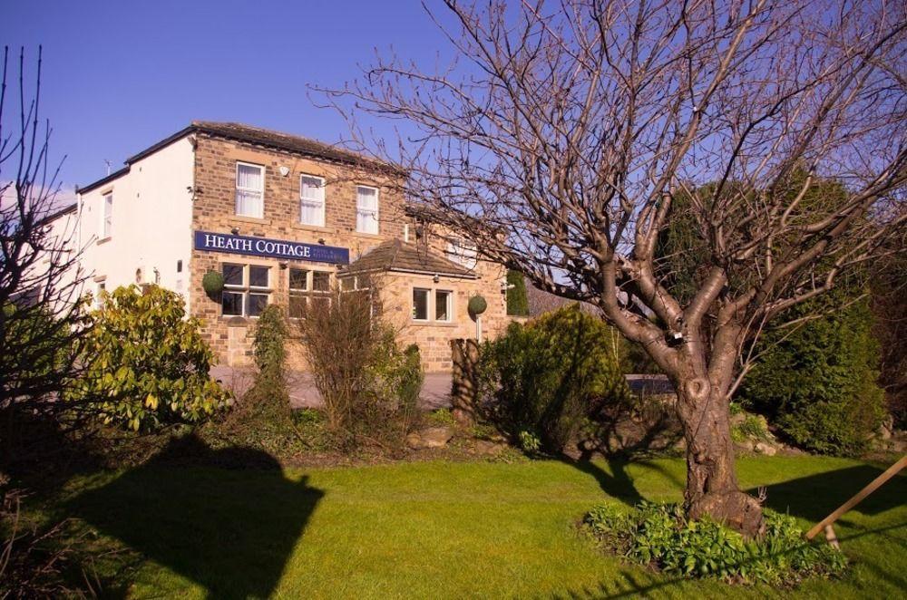 Heath Cottage Hotel Dewsbury Exterior foto
